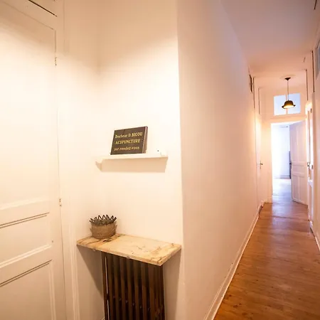 Lieu De Qualite En Centre De Apartment *